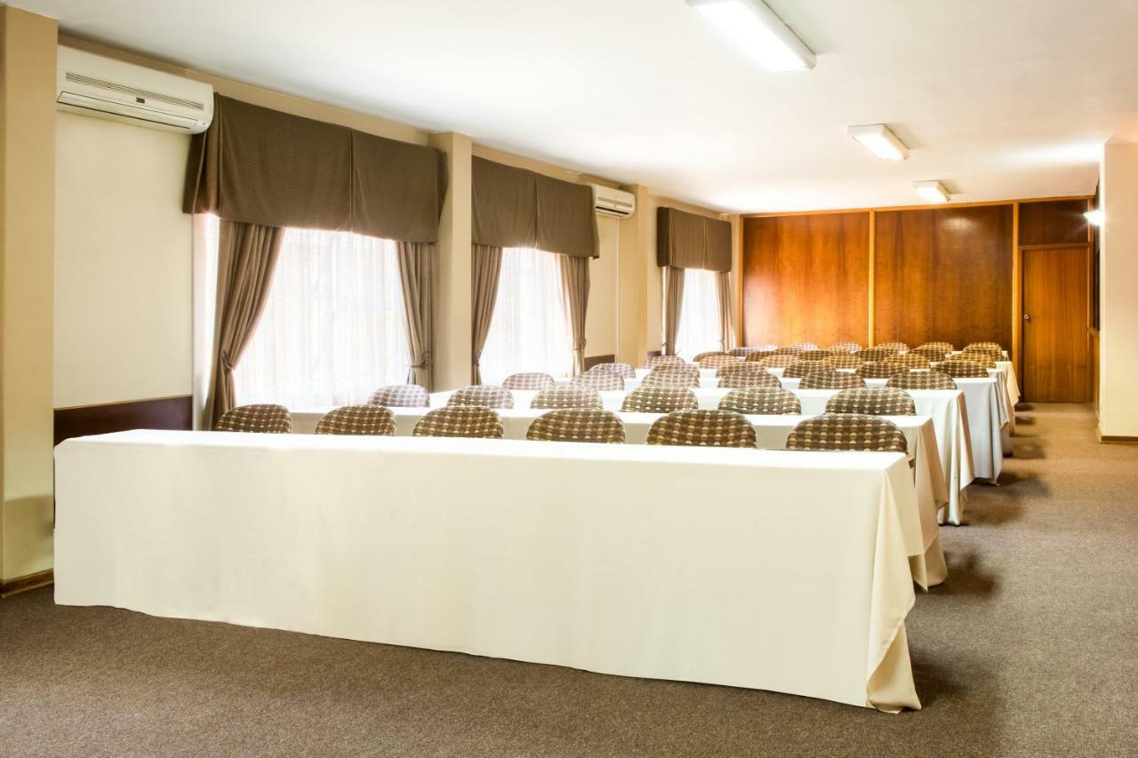 Elgro Hotel Potchefstroom Bagian luar foto